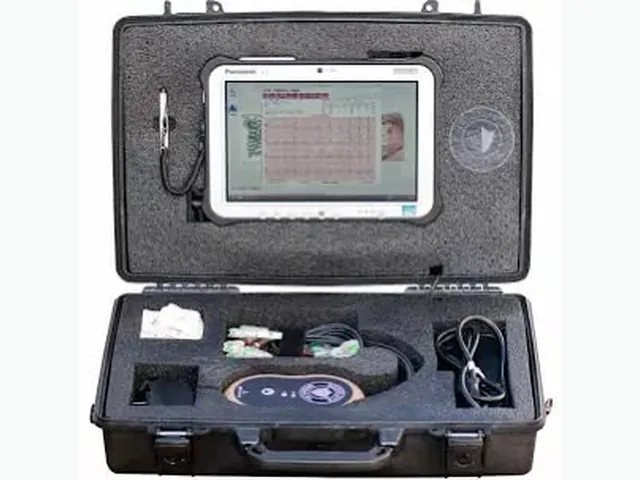 Portable diagnostic test kit in carry case